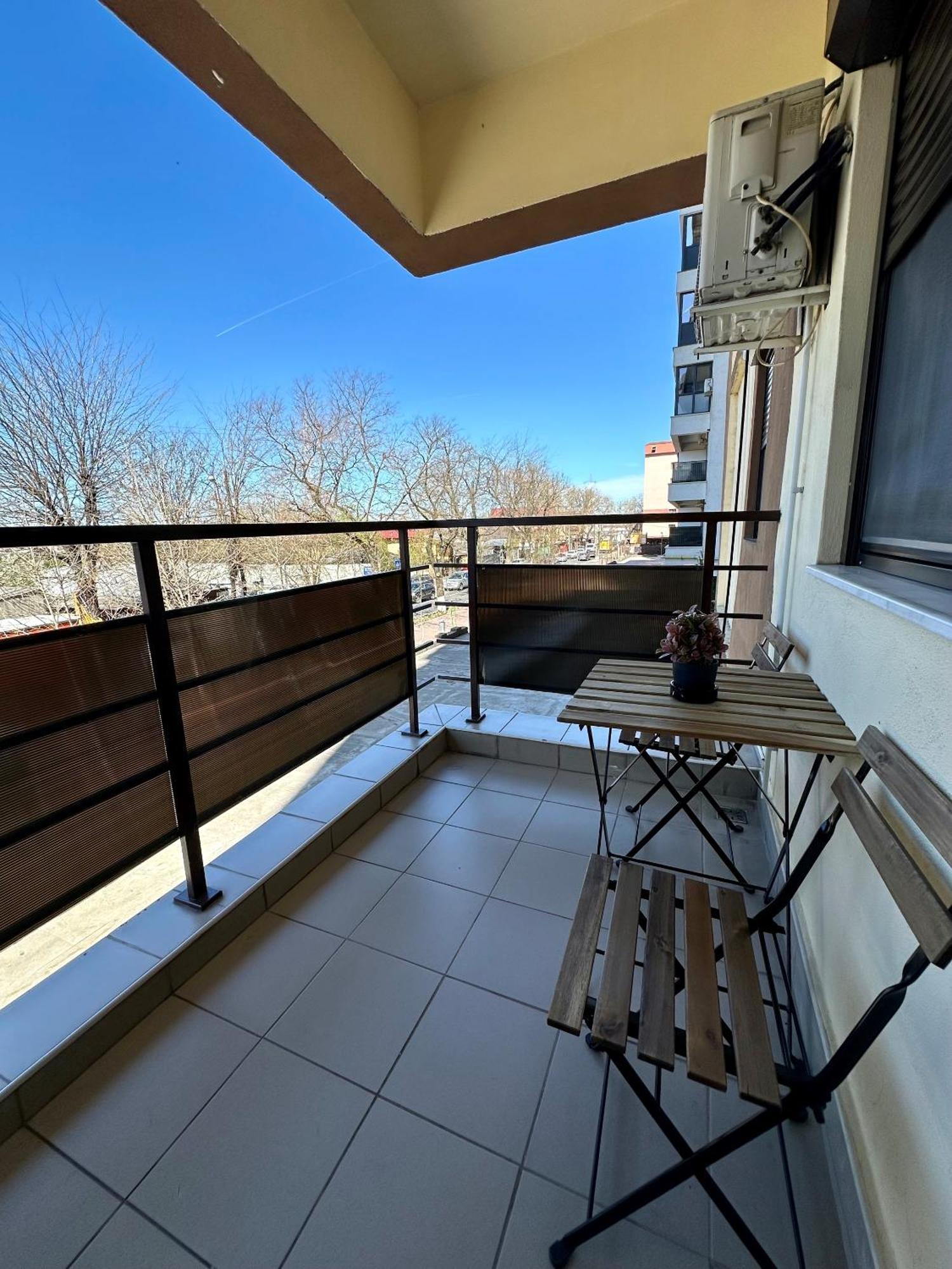 Apartament Shiro